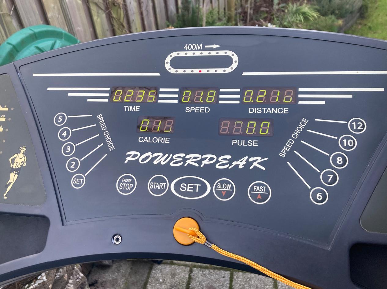 Loopband, merk: Powerpeak, zeer degelijk, zware uitvoering