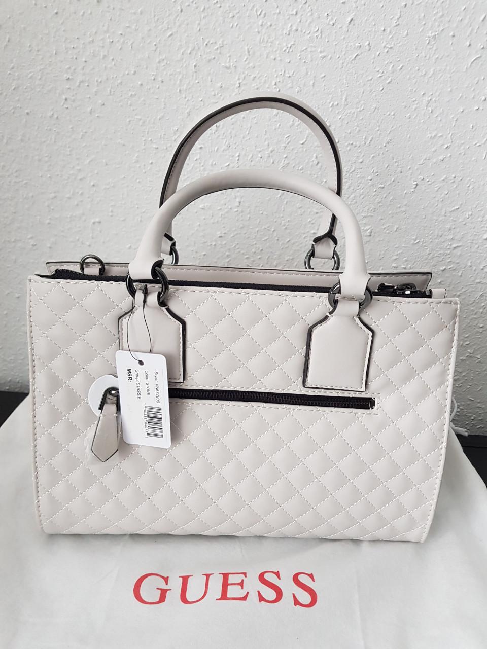 Guess tas