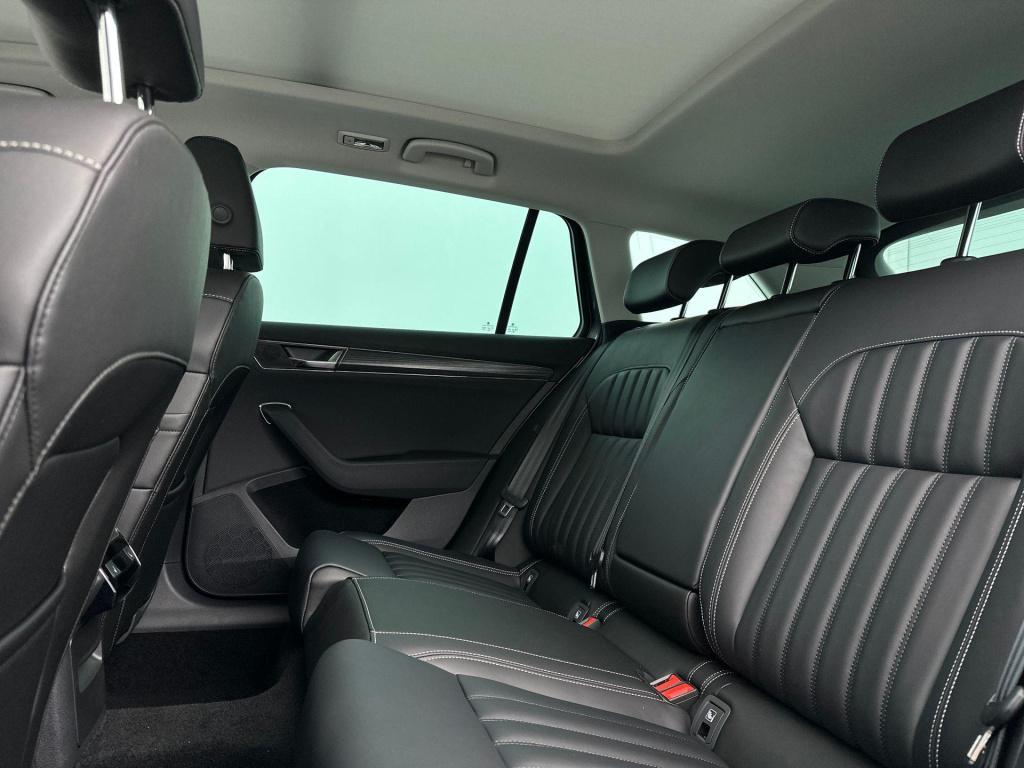 Skoda Superb combi 1.5 tsi business edition plus dsg7