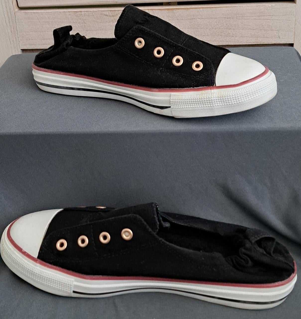 Diverse nieuwe damesschoenen mt. 40/41