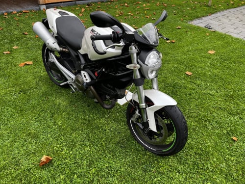 Ducati Monster 696+, 01-05-25 beurt gehad