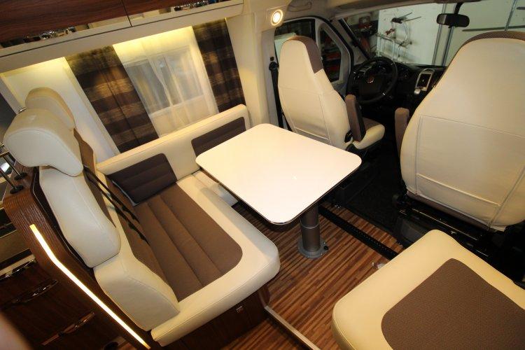 Adria Onbekend coral s 670sl