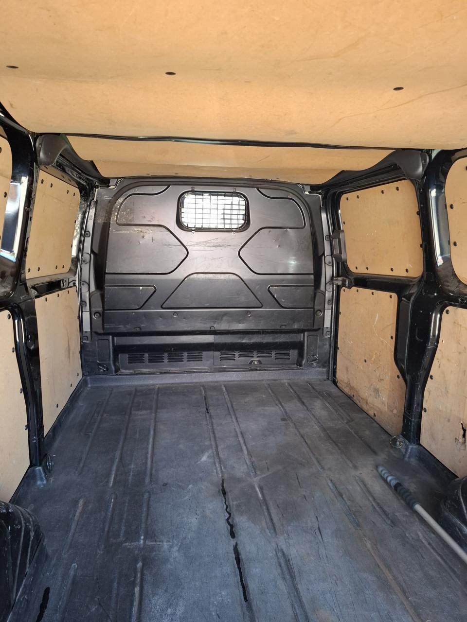 Ford Transit Custom Champions Edition