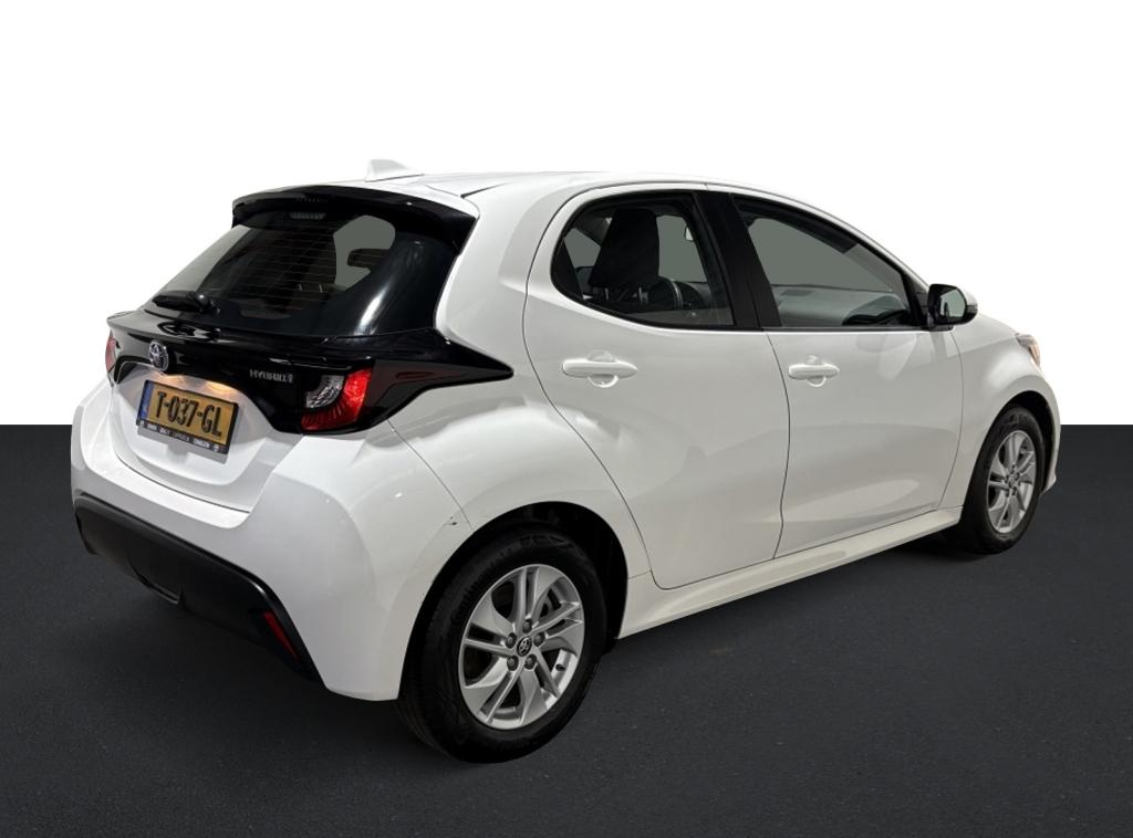 Toyota Yaris 1.5 hybrid active| stoel+ stuur verw| adap.cruise| camera