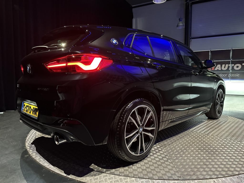 BMW X2 sdrive20i high executive m-pakket *sportstoelen*