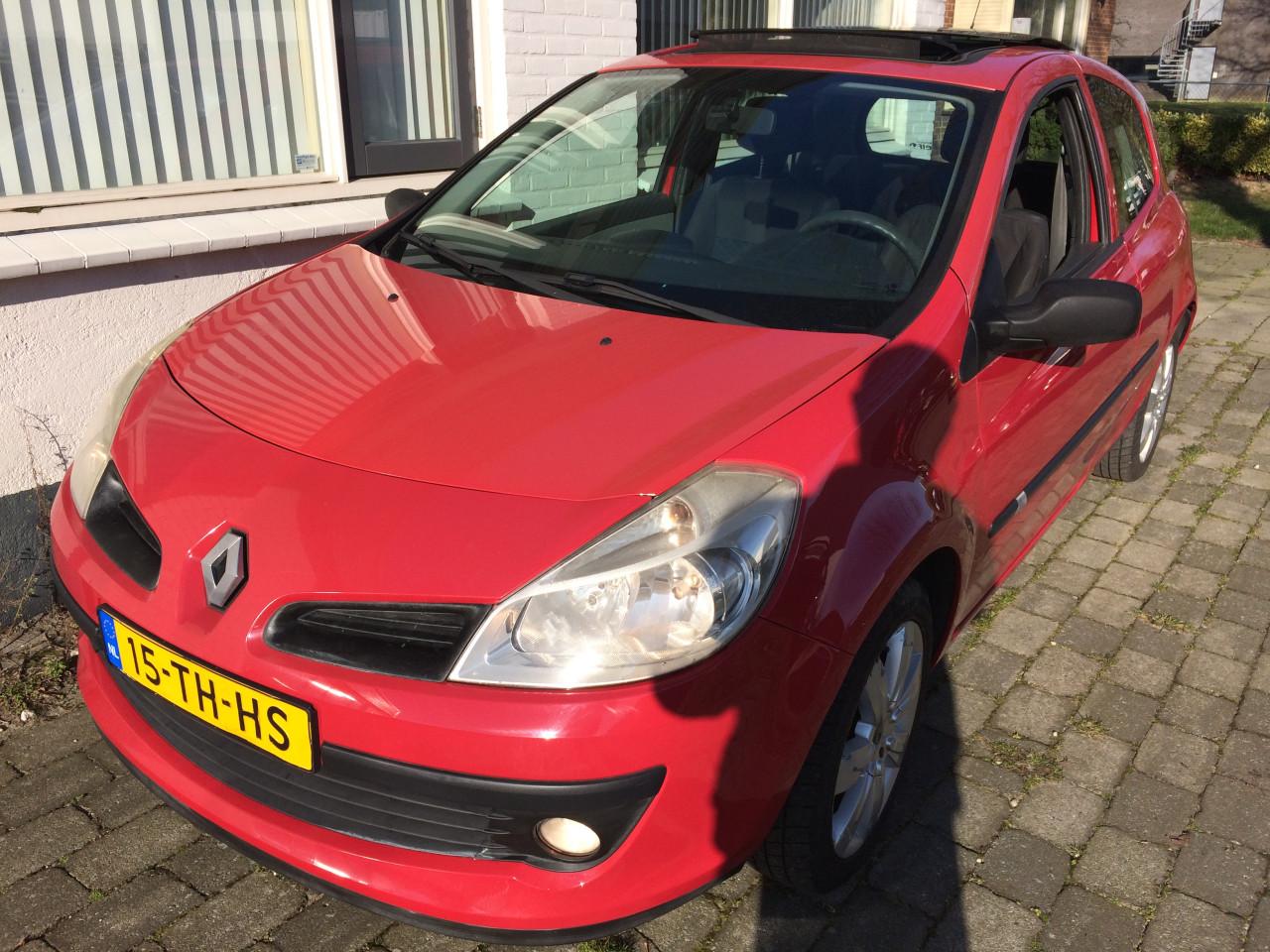 Renault Clio 1.4-16V Dynamique
