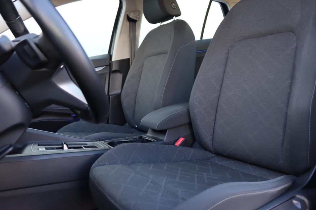 Volkswagen Golf 1.0 etsi life 110pk dsg7