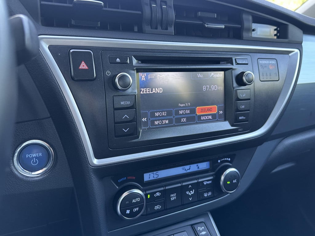 Toyota Auris 1.8 hybrid dynamic