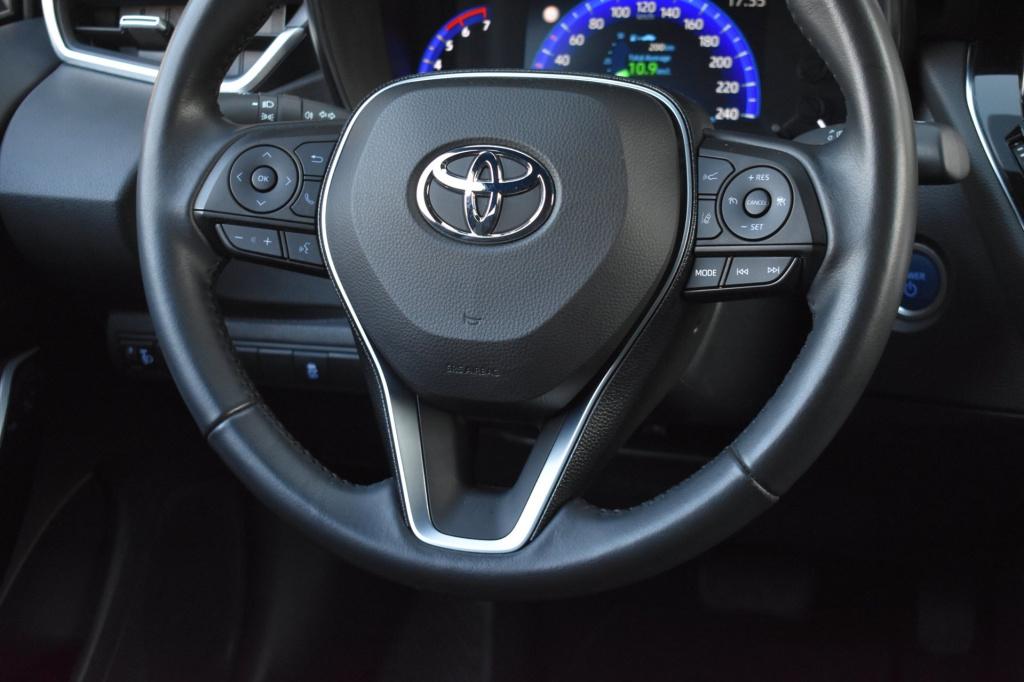 Toyota Corolla 1.8 hybrid dynamic | camera | apple carplay | android auto |