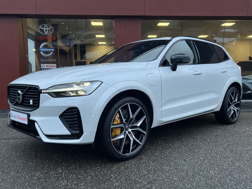 Volvo XC60 2.0 t8 awd polestar engineered | bowers&wilkins | pano | 22 inch
