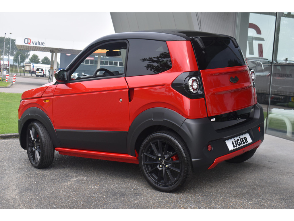 Ligier Myli brommobie l r.ebel x design 12 kwh achteruitrijcamera