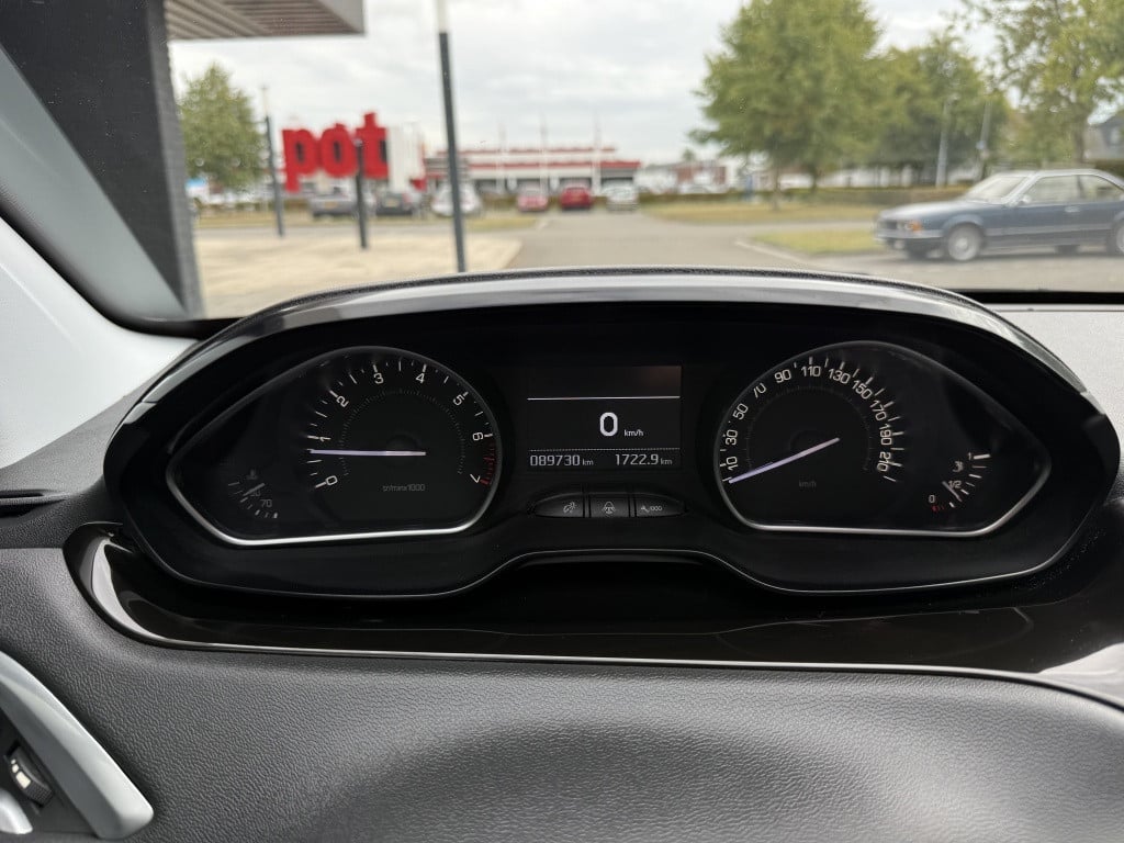 Peugeot 208 1.2 puretech active
