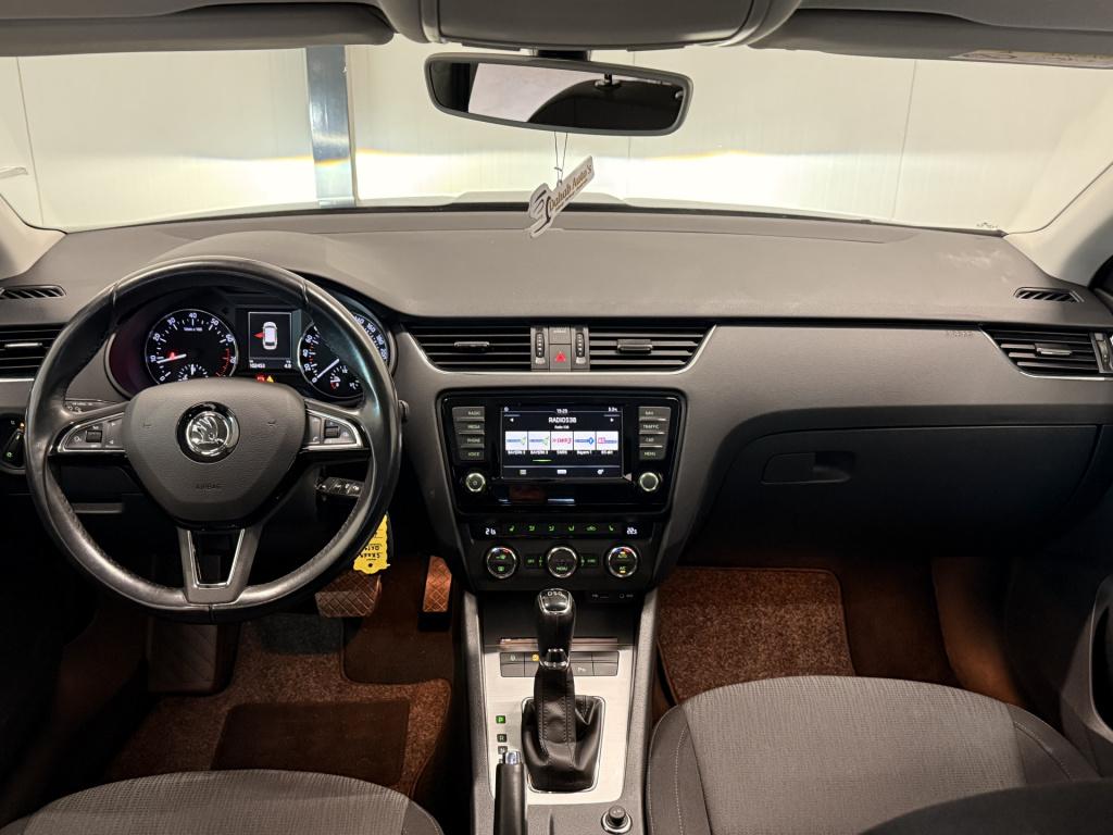 Skoda Octavia combi 1.8 tsi dsg 180pk greentech style business | navi | cru