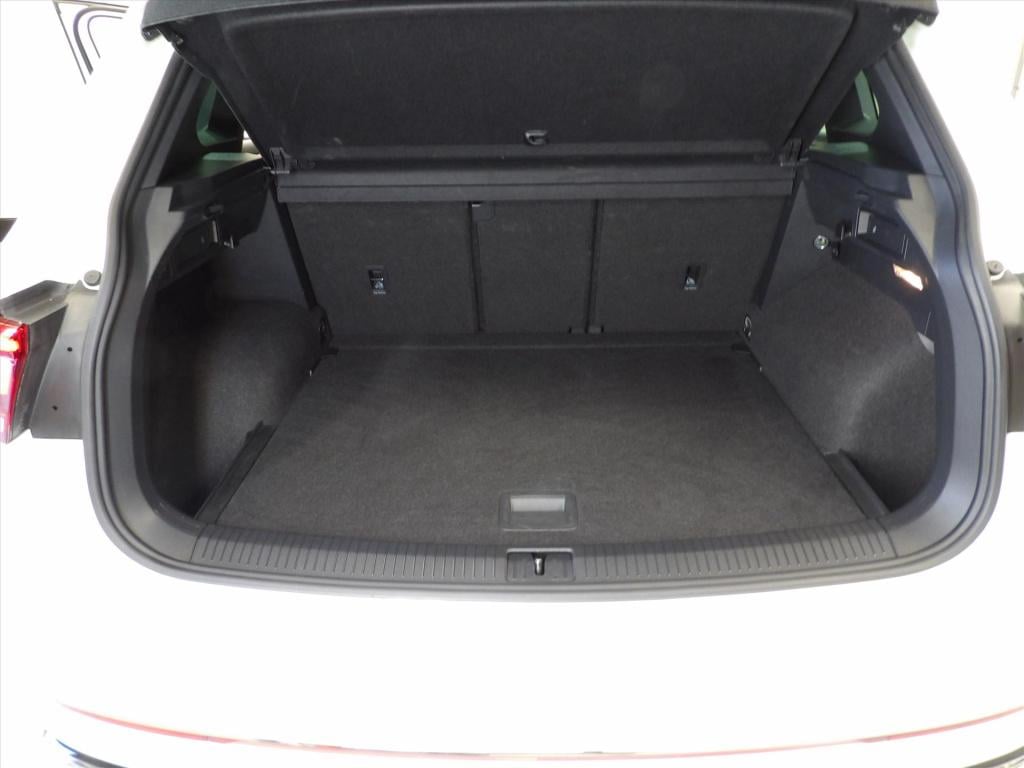 Volkswagen Tiguan 1.5 tsi 150pk dsg r-line