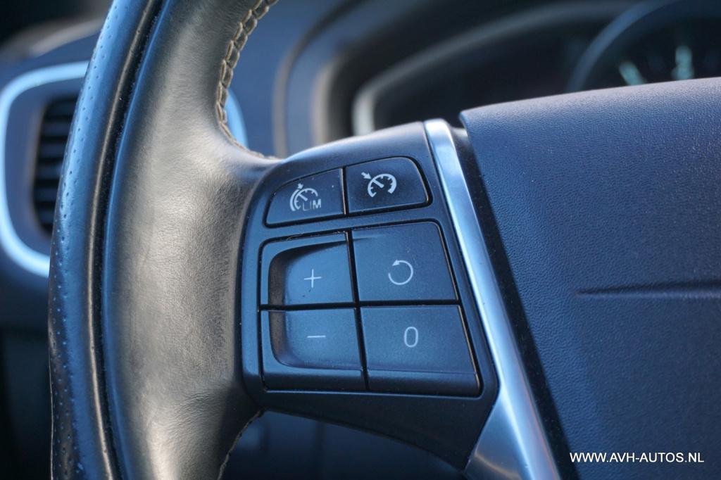 Volvo V40 1.6 t3 r-design