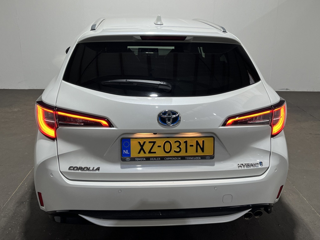 Toyota Corolla Touring Sports 2.0 hybrid executive | navi | bsm | camera |