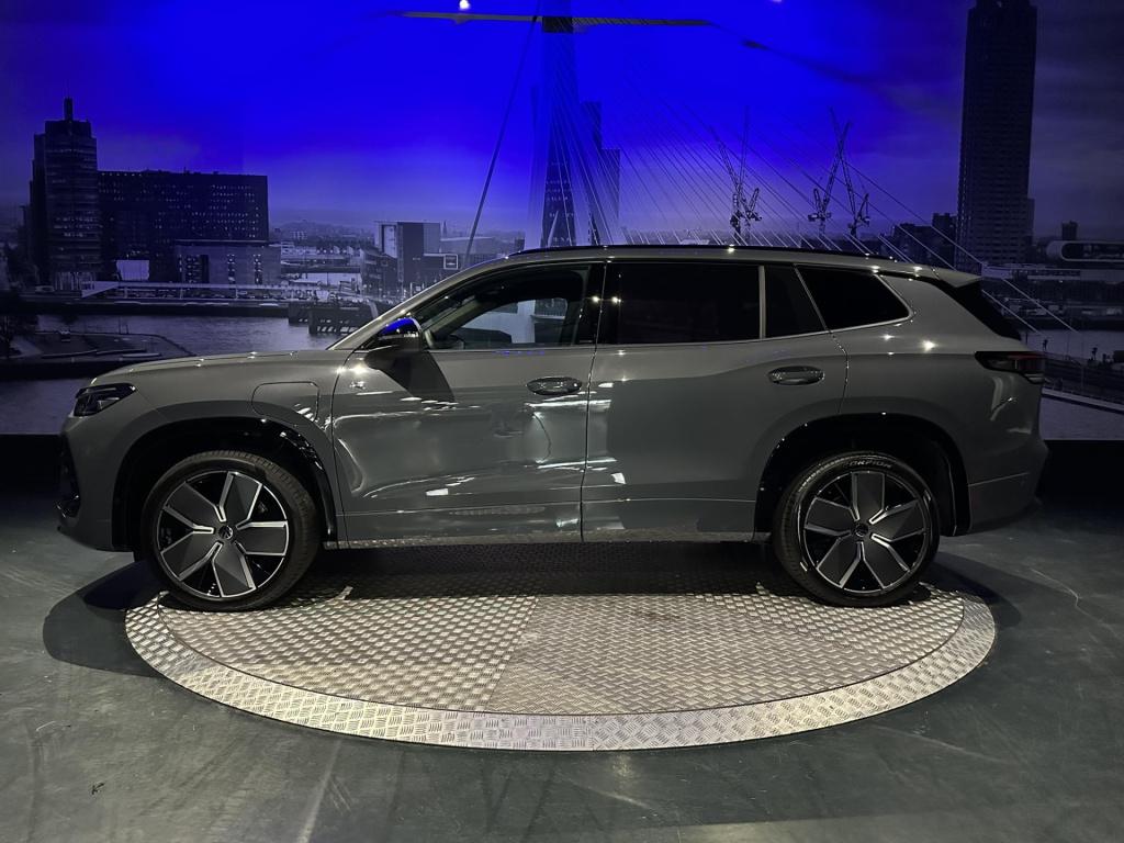 Volkswagen Tayron 1.5 ehybrid r-line edition *pano*keyless*blackstyle*