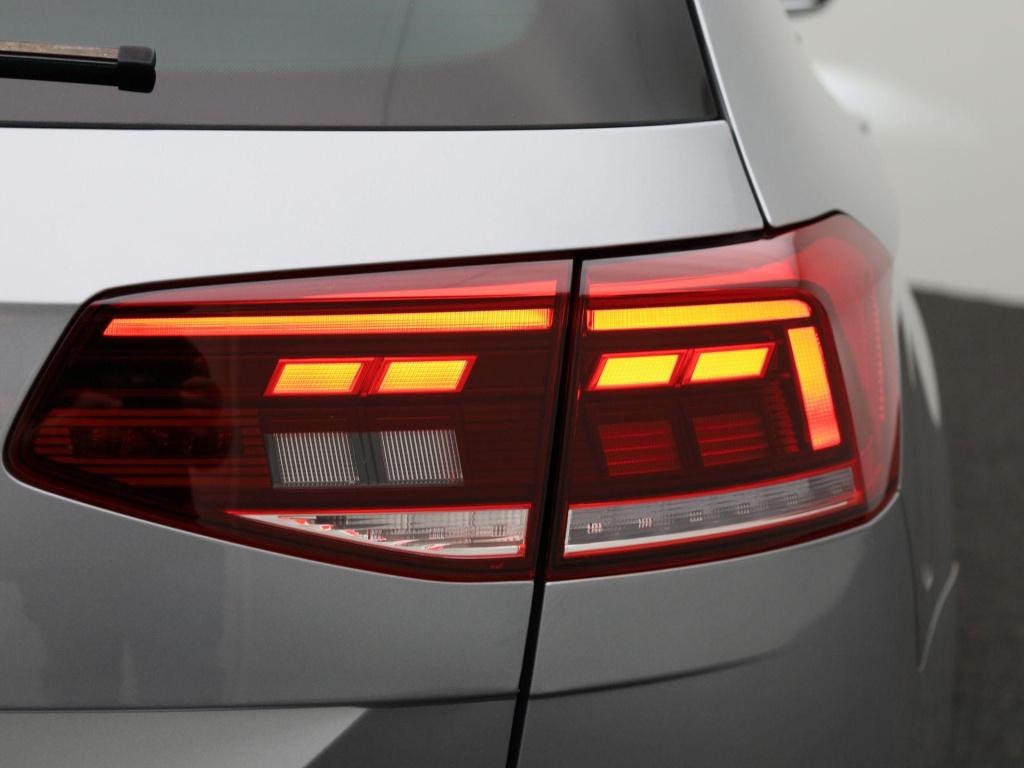 Volkswagen Passat variant 1.5 tsi business | automaat | lmv | parkeer senso