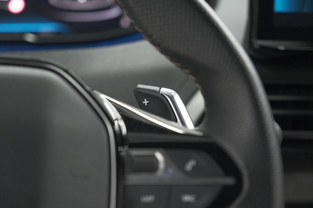 Peugeot 3008 puretech 130 eat8 gt | camera | dodehoekdetectie | elektrische