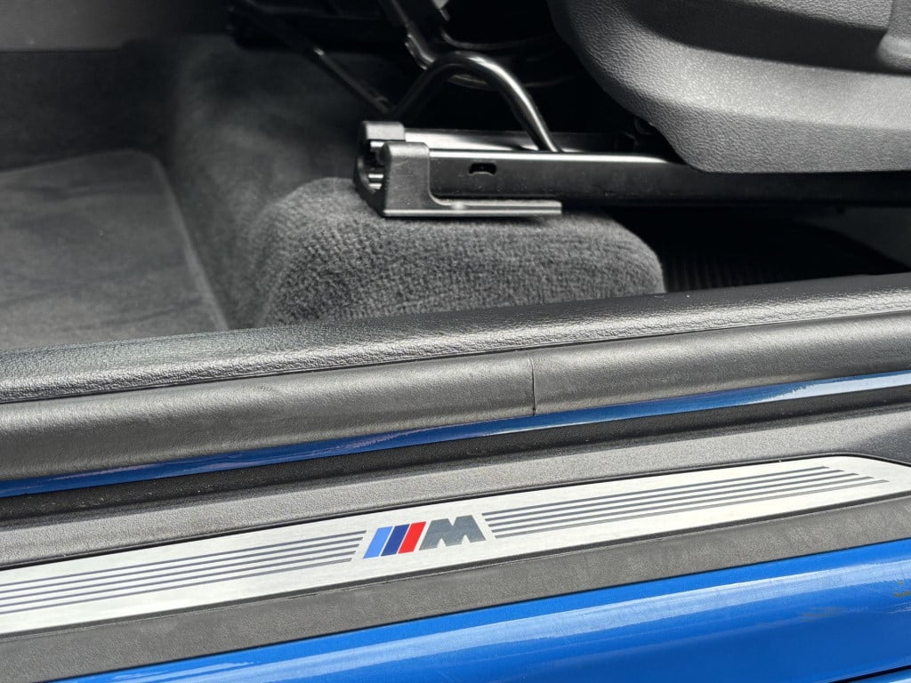 BMW X1 sdrive18i high executive m sport | trekhaak afneembaar | sportstoele