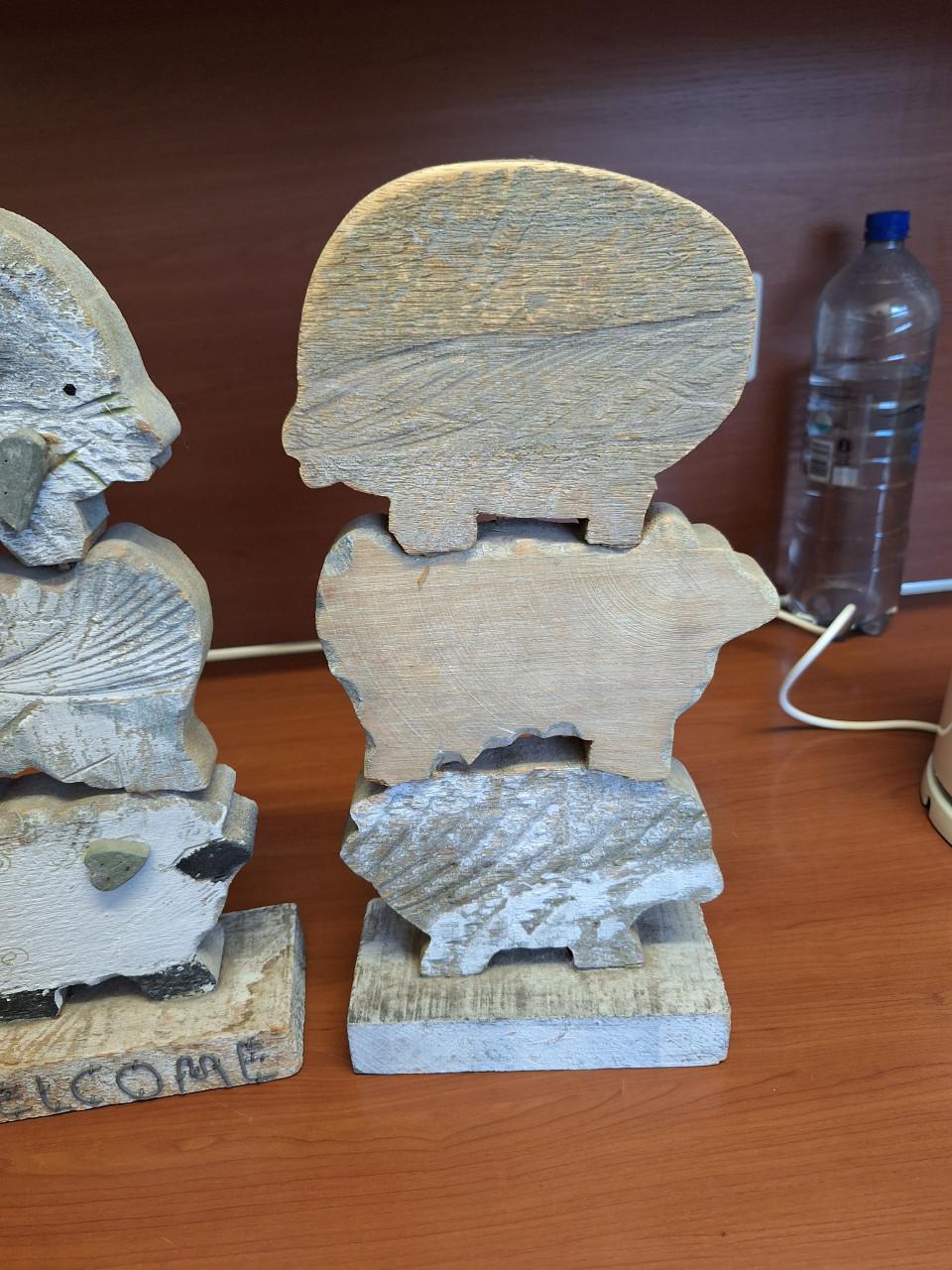 Houten stapel schapen decoratie van hout 2 stuks