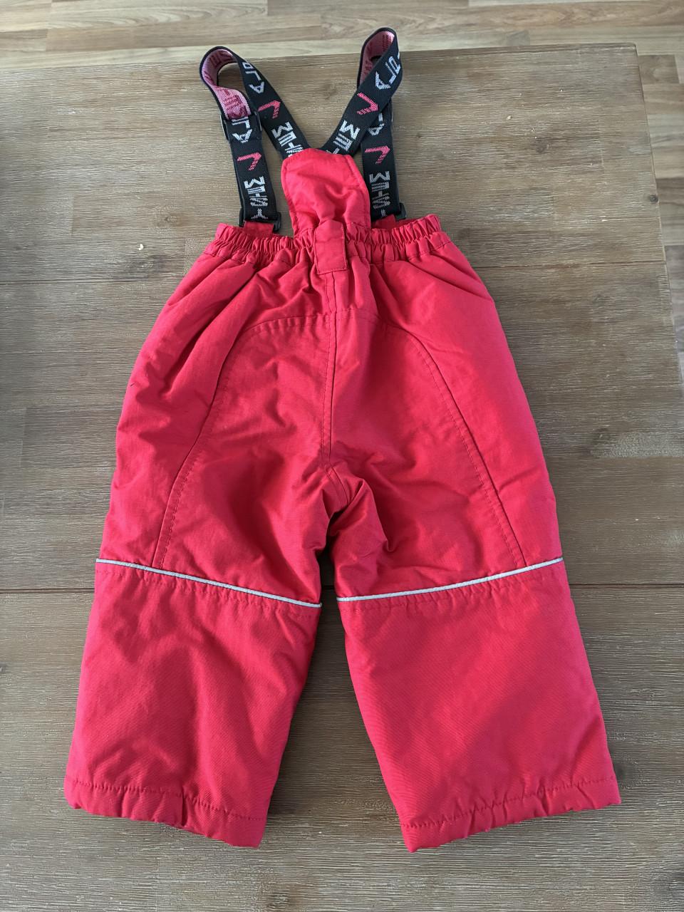 Mooi nieuw skibroekje mt 86. €7,50