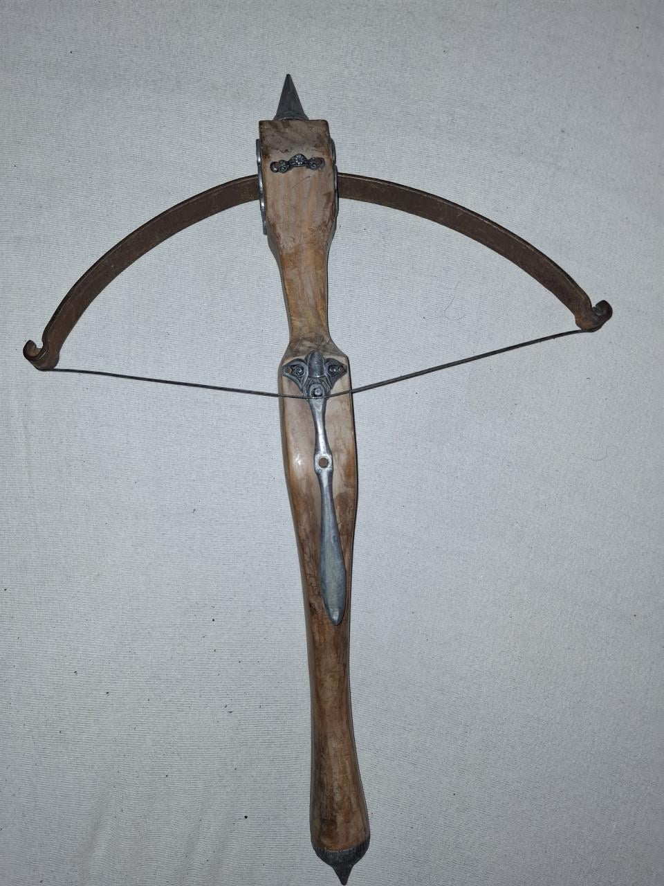 Decoratieve Kruisboog
