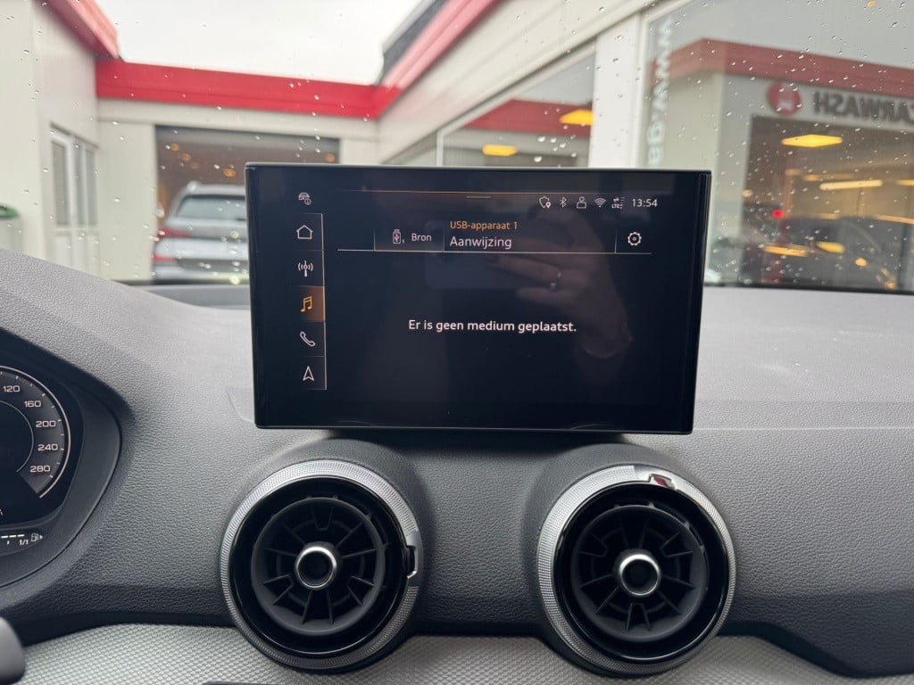 Audi Q2 35 tfsi s edition
