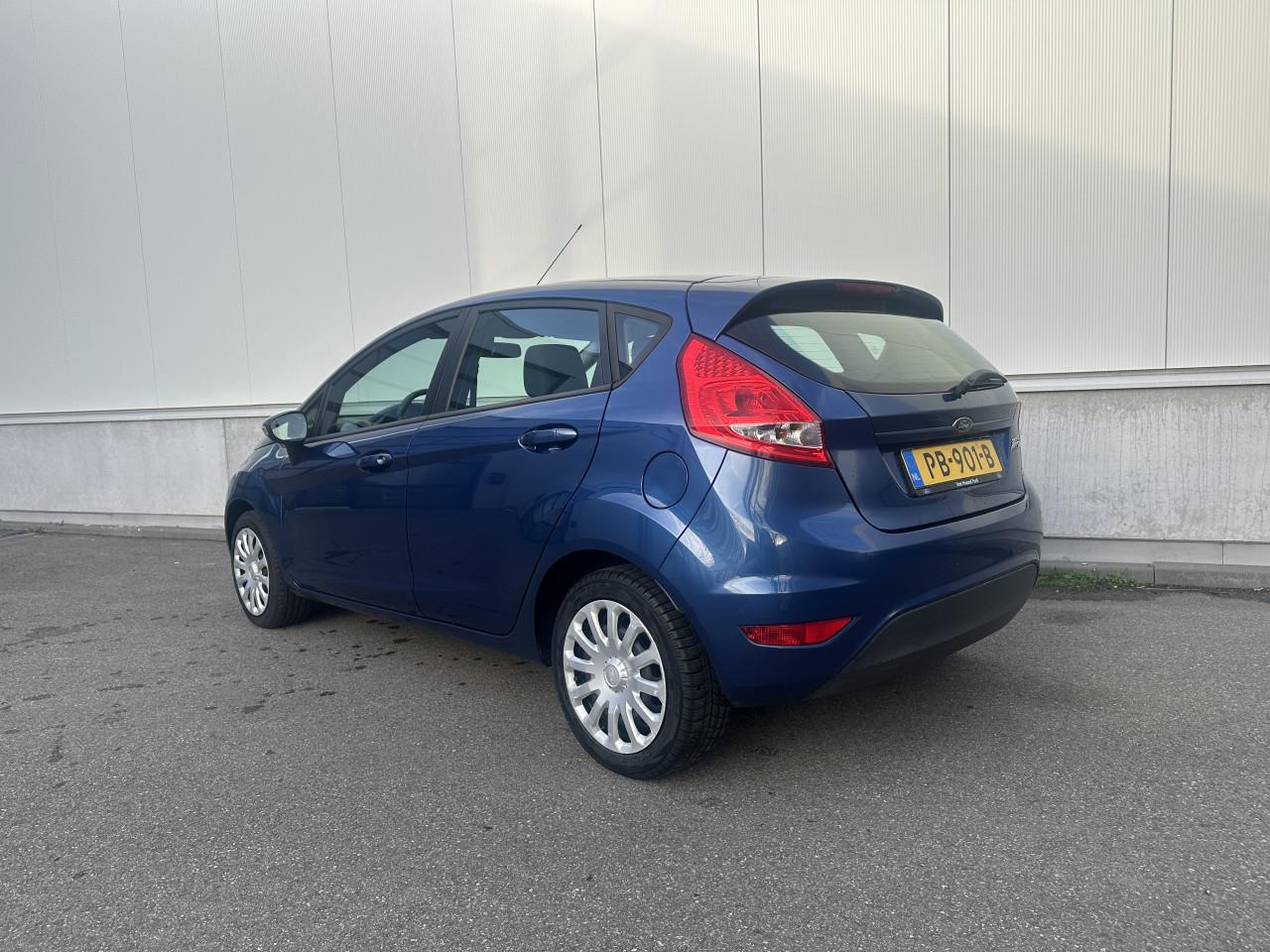 Ford Fiesta, 1.4 Trend - AUTOMAAT / Airco / d-riem gedaan in 11-2025