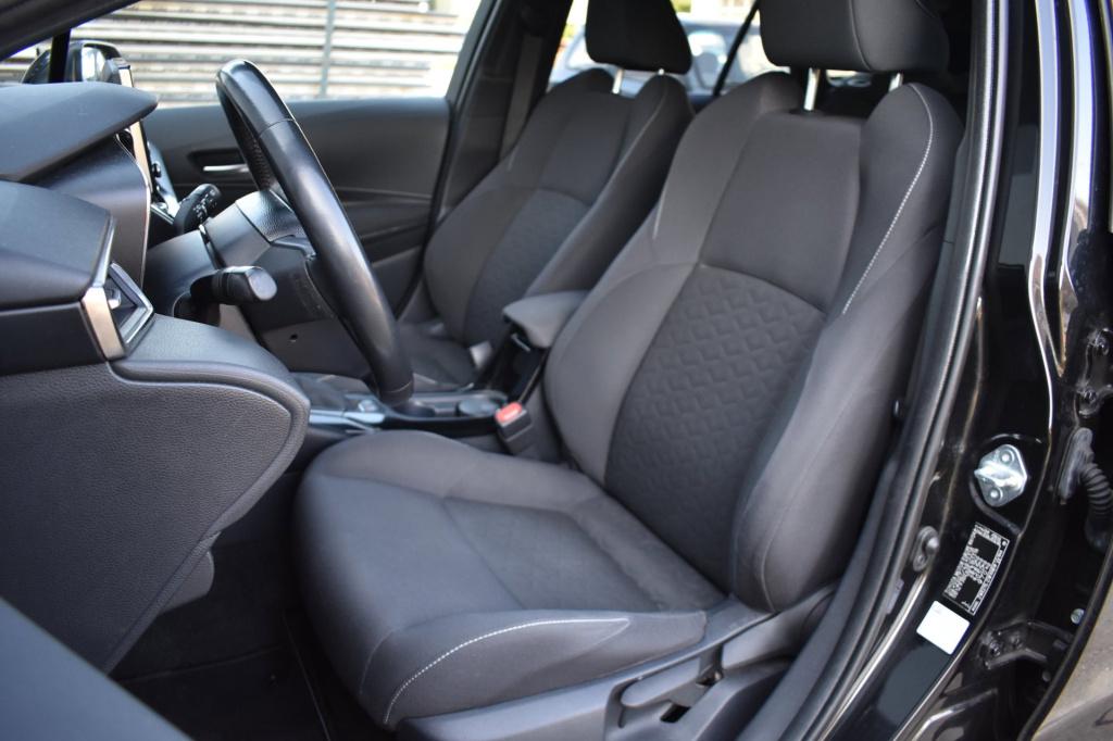 Toyota Corolla Touring Sports 1.8 hybrid | camera | stoelverwarming | apple