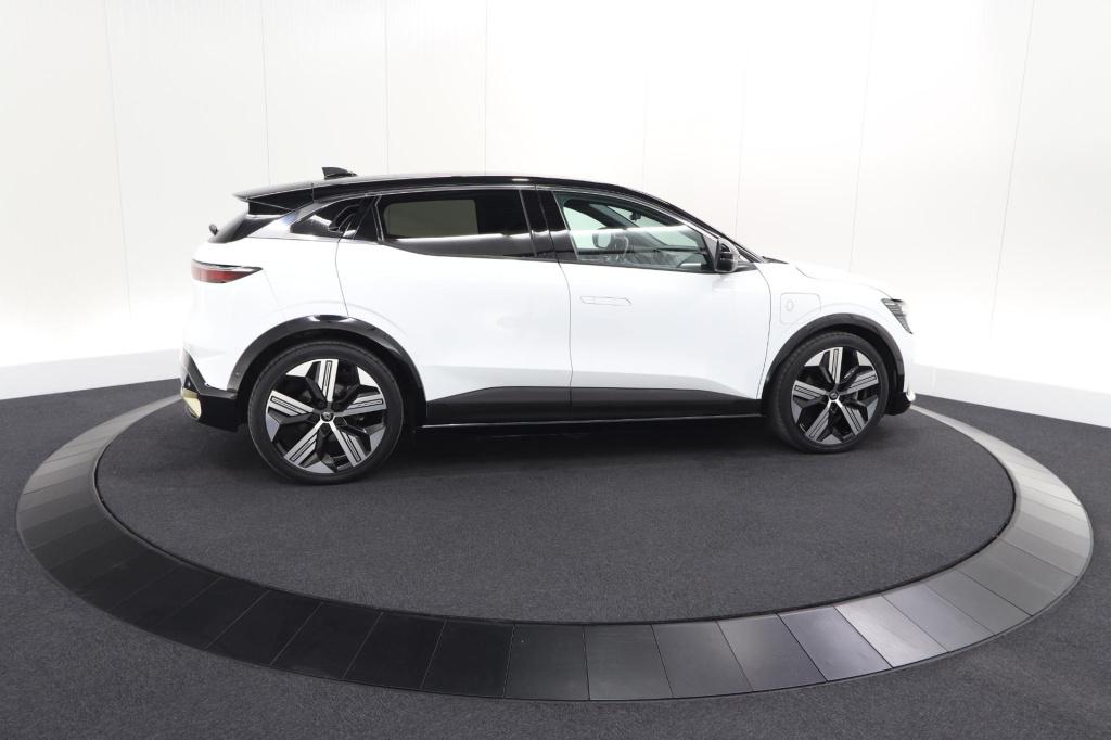 Renault Megane E-tech ev60 optimum charge iconic | 360 camera | harman kard
