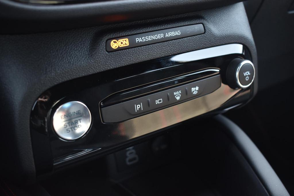 Ford Kuga 2.5 phev st-line x | climate control | adaptieve cruise control |