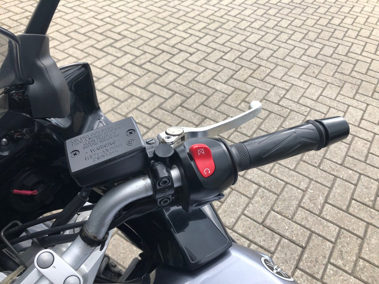 Yamaha FZ6S uit 2005 met 32 dkm, Akrapovic, volle kuip, rijklaar €2950,-