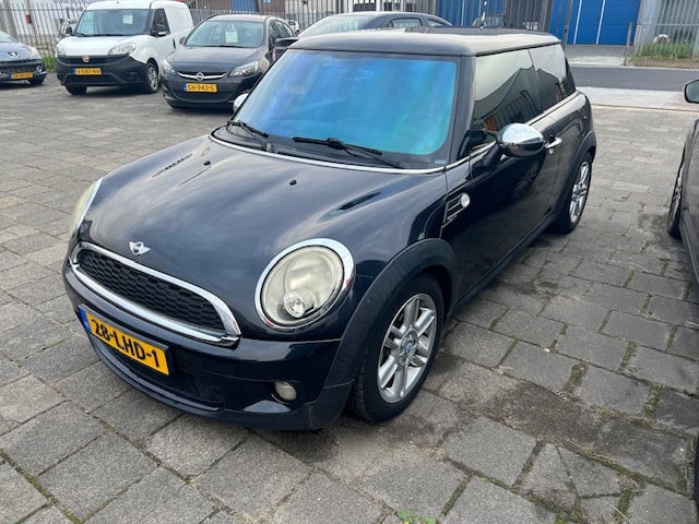 Mini Cooper 1.6