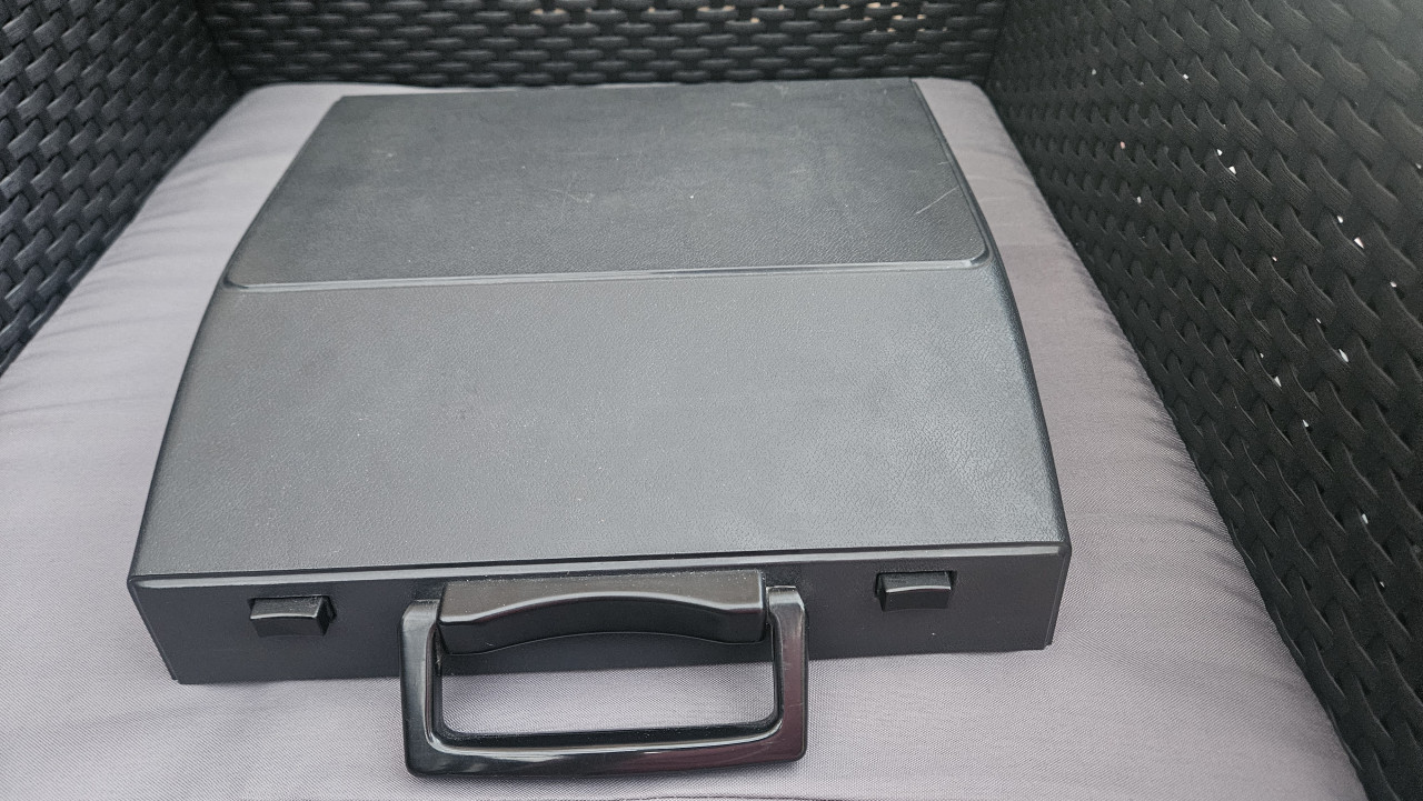 Triumph mechanische typemachine met koffer en handleiding