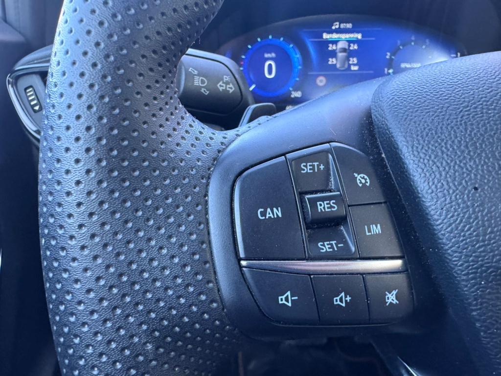 Ford Puma 1.0 ecoboost hybrid st-line