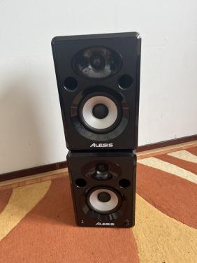 Alesis elevate5 actieve studiomonitoren