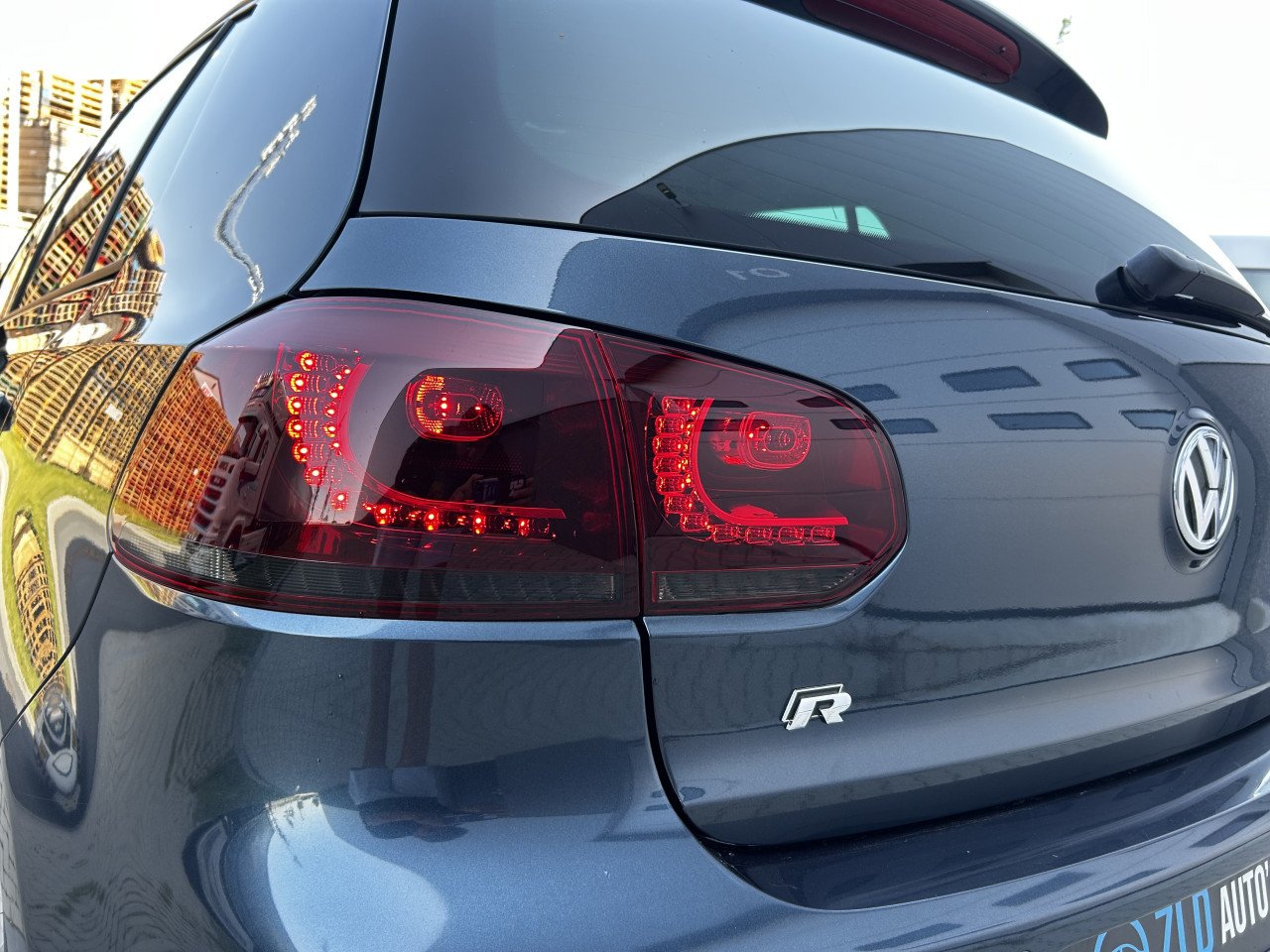 Volkswagen Golf 1.4 TSI R-LINE/XENON/CARPLAY/APK/CRUISE CONT