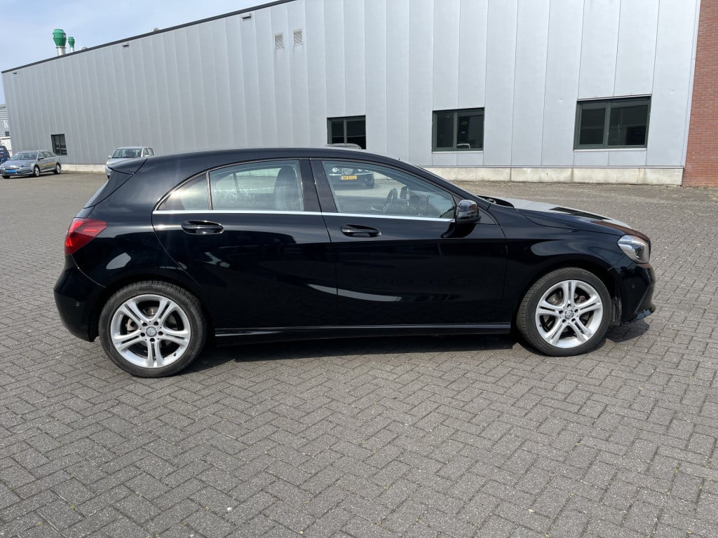 Mercedes-Benz A-Klasse 160 amg night edition