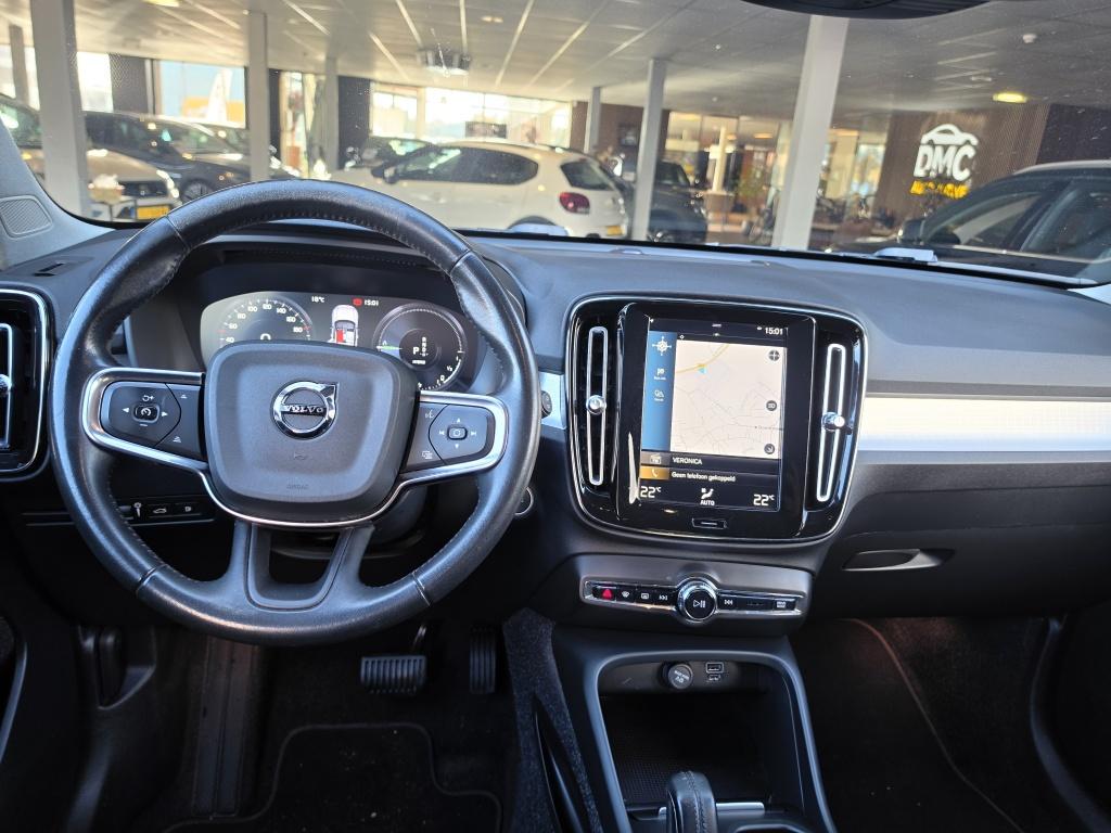 Volvo XC40 t5 inscription expression recharge plug-in hybrid 360° camera | 