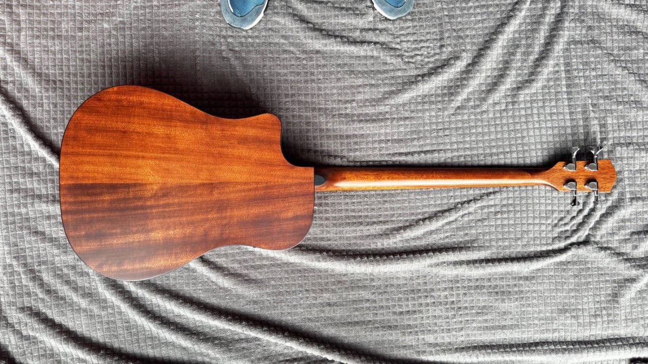 Fender akoestische basgitaar