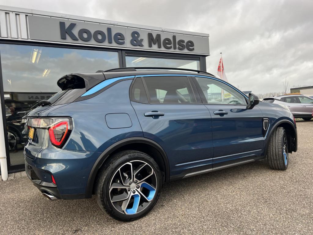 Lynk & Co 01 1.5 261pk phev plug inn hybrid , pano dak,360gr camera , car p