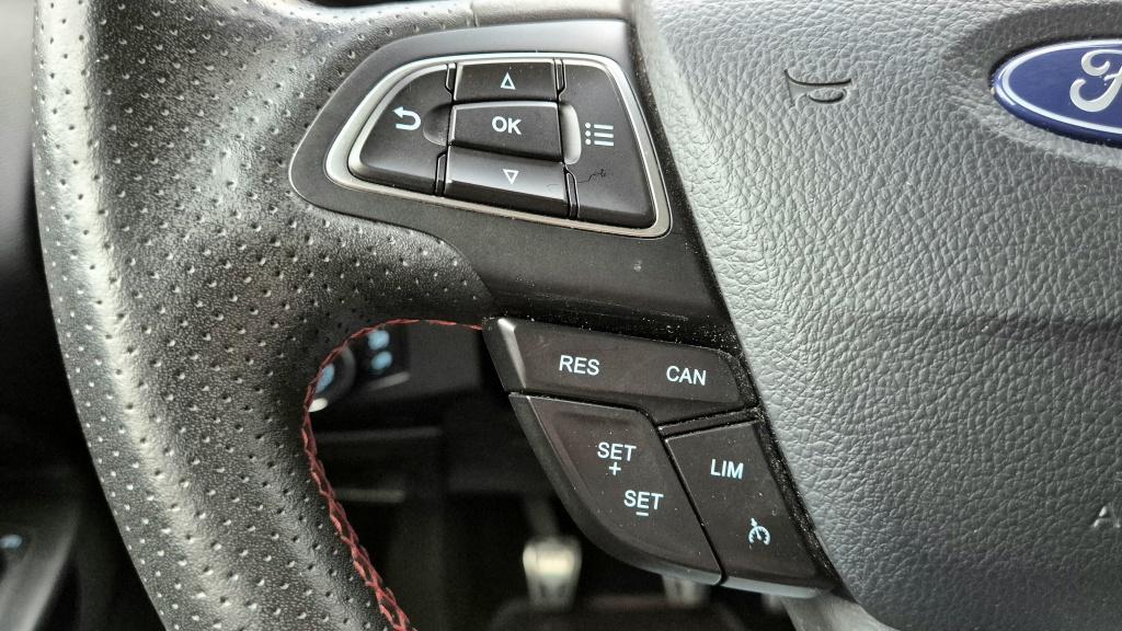 Ford Ecosport st-line | keyless | navi | clima | stuurverw | stoelverw