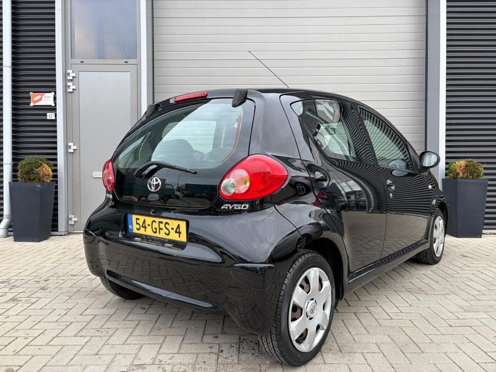 Toyota Aygo 1.0-12v +/apk/129.000/airco/centraal/