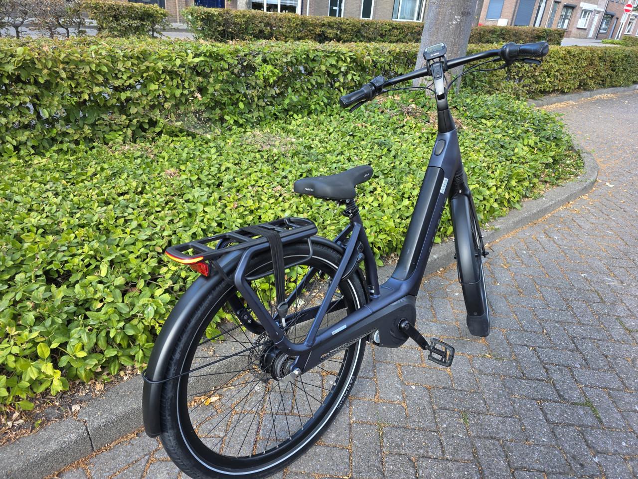 Schitterende Gazelle Avignon C8 met Bosch middenmotor en 500wh accu