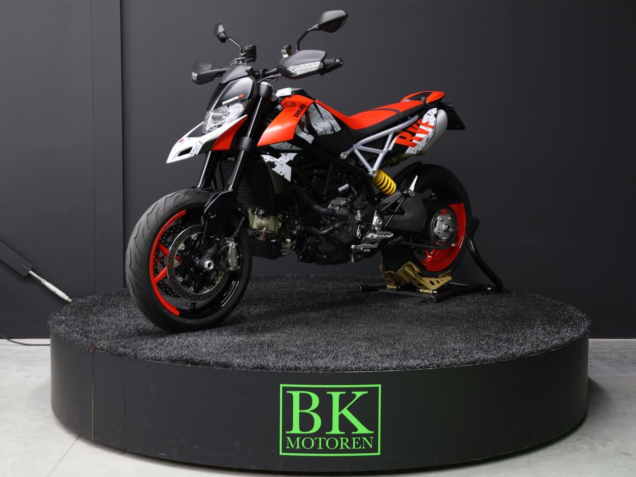 HYPERMOTARD 950 RVE | BTW Motor