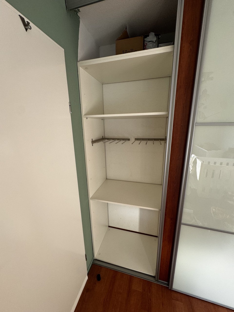 Luxe schuifdeuren met kast voor kleding