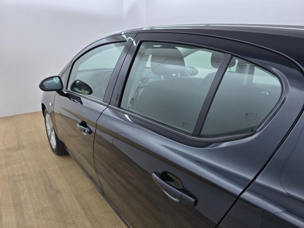 Opel Corsa occasion 1.4 favourite | donkerblauw | tweedehands opel corsa | 
