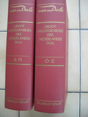 Groot woordenboek der nederlandse taal 1976 van Dale