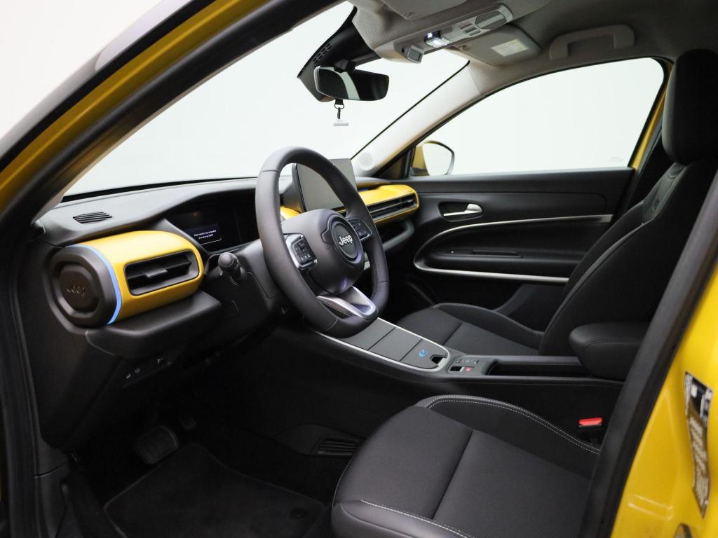 Jeep Avenger 1st edition 54 kwh | navigatie | elektrische kofferbak | stoel